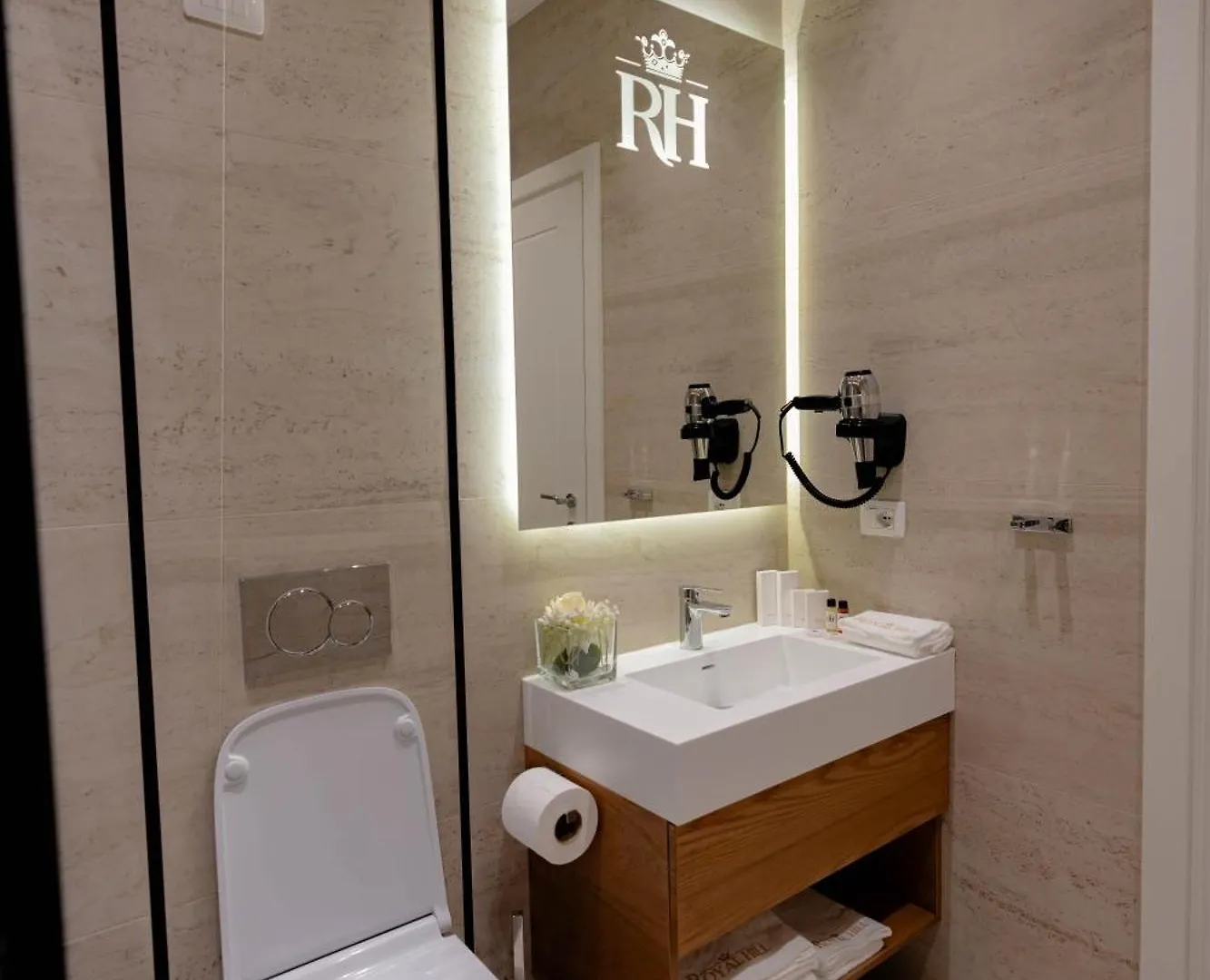 Royal Hill Hotel Tirana