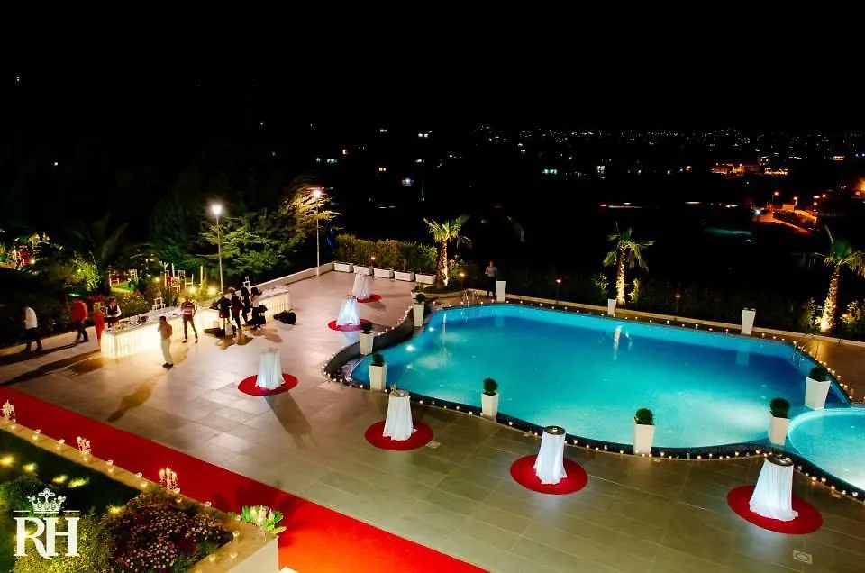 Royal Hill Hotel Vorë