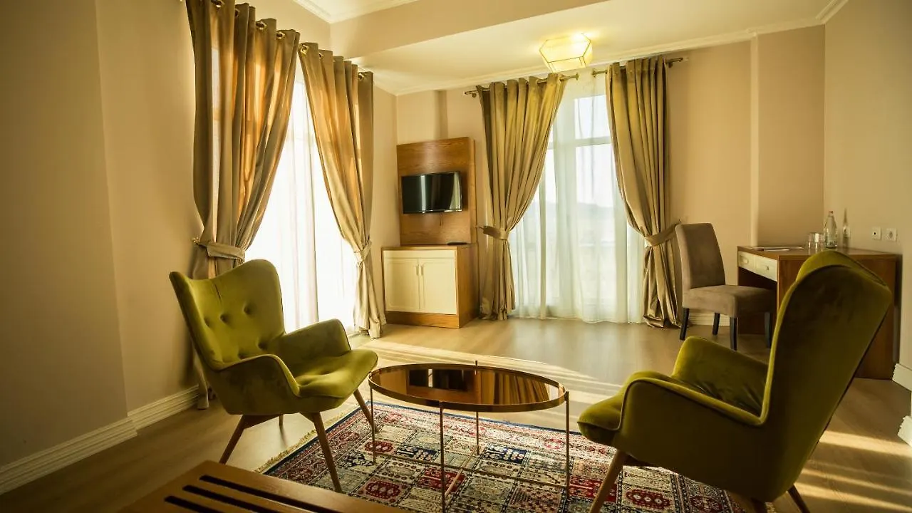 Royal Hill Hotel Vore Albania